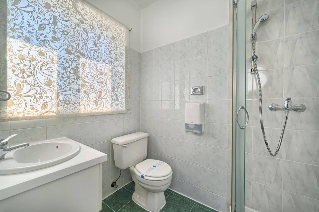 Hotel Aqua - Guest Rooms & Suites Каштела Экстерьер фото